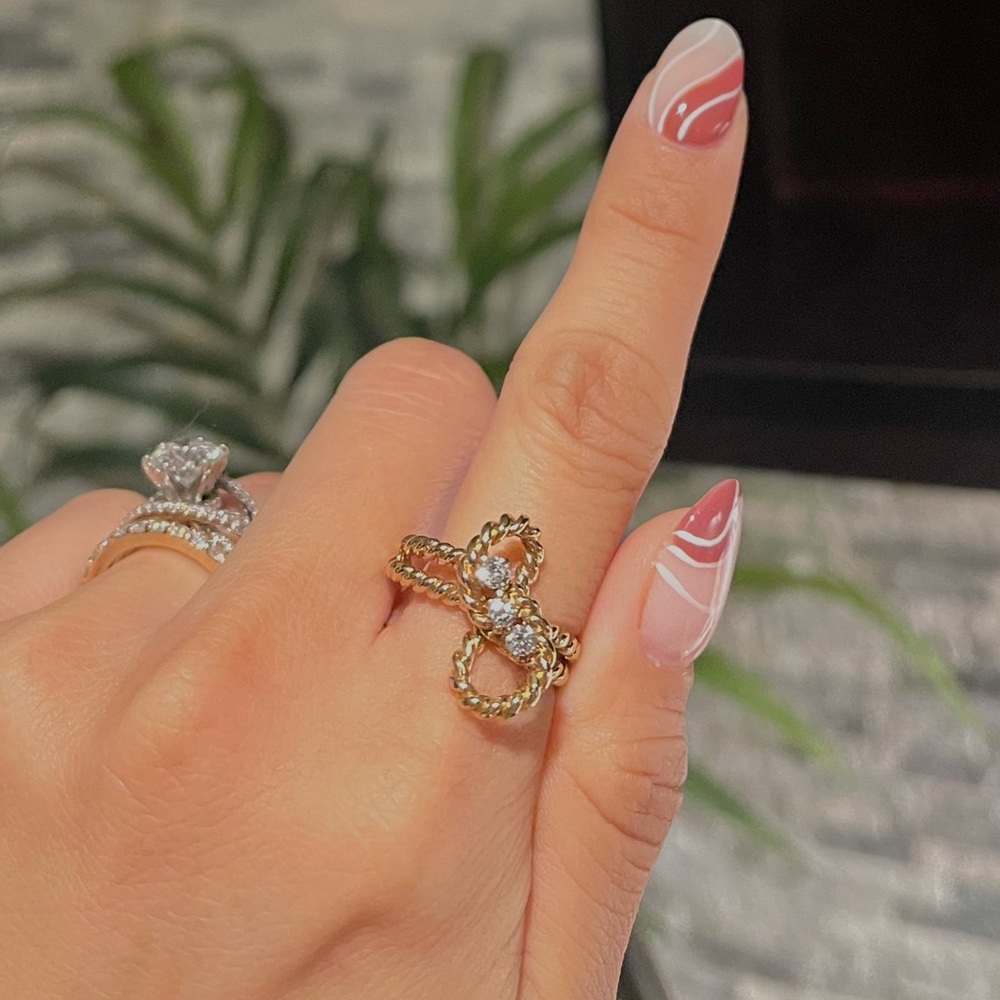 SOLD ✨ Beaded Diamond Knot ring